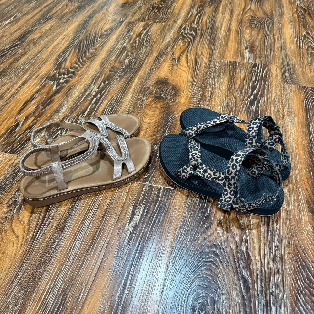Girls Size 4 Rose Gold Beaded Sandals & Black Leopard-Print Shoes Big Kids - Picture 3 of 6